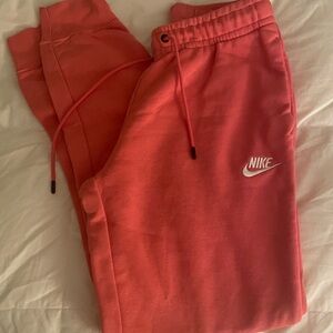 Nike Women’s Coral Jogger Sweatpants